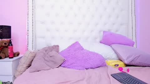 Mackenzie online show from 01.31.25