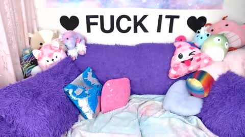 Mackenzie Wolfe online show from 02.27.26