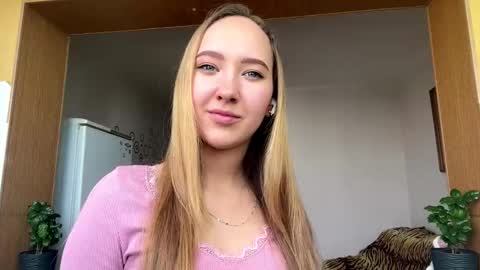 Snapshot of madalyneaks chatting on 03.25.26 Lilo online show from 03.25.26