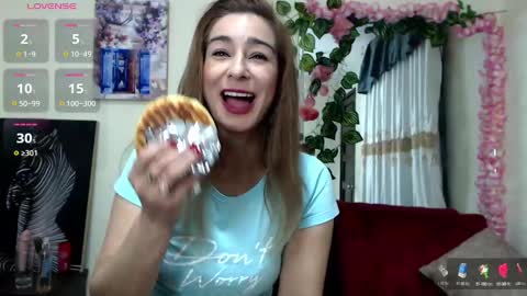 Snapshot of madam_dali chatting on 01.09.25 Dalila online show from 01.09.25