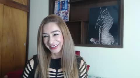 Snapshot of madam_dali chatting on 03.04.25 Dalila online show from 03.04.25