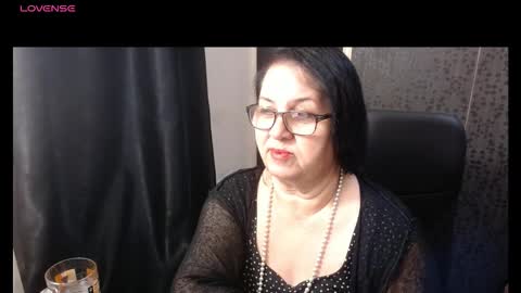 Madam Sanjanne online show from 12.18.25