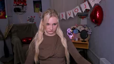 Snapshot of madam_ulis chatting on 02.17.26 Ulis online show from 02.17.26