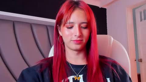 Snapshot of madame_lilith chatting on 01.26.25 madame lilith online show from 01.26.25