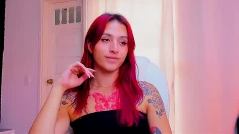 Snapshot of madame_lilith chatting on 02.08.25 madame lilith online show from 02.08.25