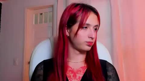 Snapshot of madame_lilith chatting on 02.10.25 madame lilith online show from 02.10.25
