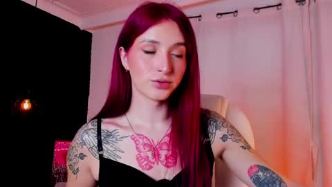 Snapshot of madame_lilith chatting on 10.07.25 madame lilith online show from 10.07.25