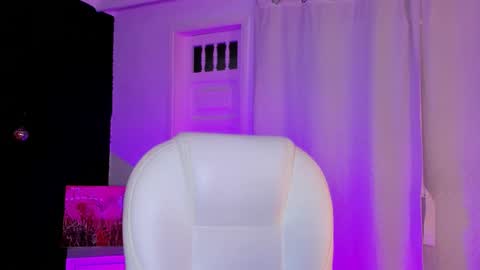 Snapshot of madame_lilith chatting on 11.07.25 madame lilith online show from 11.07.25