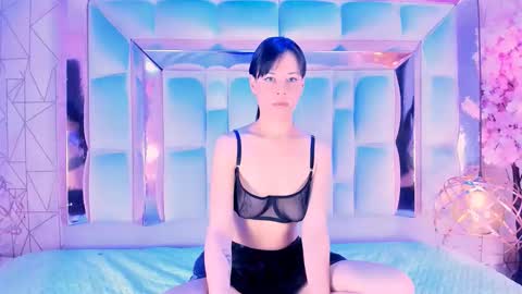 Snapshot of madamedesade01 chatting on 11.02.25 madamedesade01 online show from 11.02.25