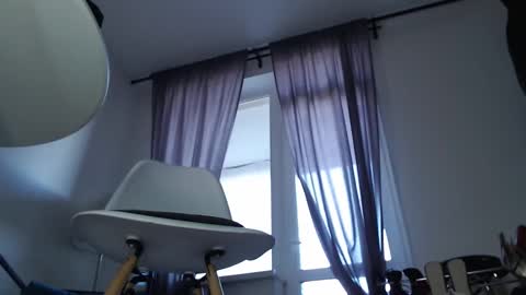 Snapshot of madamekatrina chatting on 10.08.25 madamekatrina online show from 10.08.25