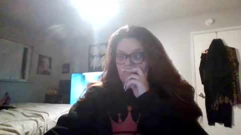 Snapshot of madamexoblack chatting on 03.26.26 SkyHighMami online show from 03.26.26