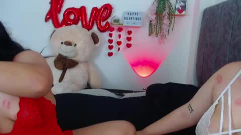 Snapshot of maddie_and_chelsea_ chatting on 02.13.25 Maddie and Chelsea online show from 02.13.25