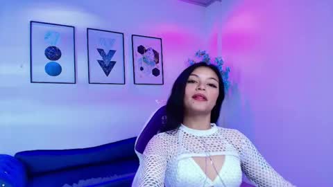 maddie_t18 online show from 04.10.26