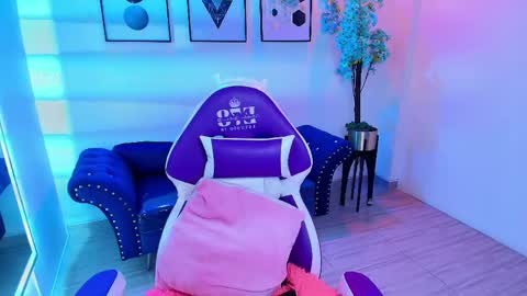 maddie_t18 online show from 05.23.26