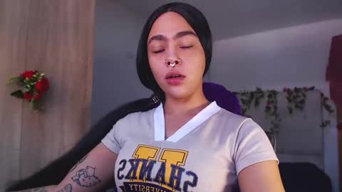 Snapshot of maddiie_and_clyde chatting on 10.25.25 maddiie and clyde online show from 10.25.25