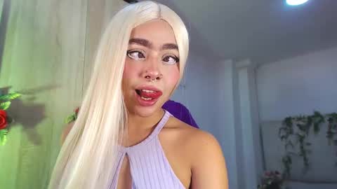 Snapshot of maddiie_and_clyde chatting on 10.27.25 maddiie and clyde online show from 10.27.25