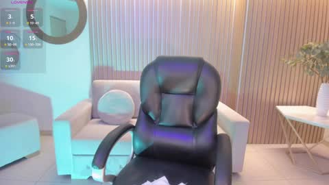 Maddison online show from 02.04.25