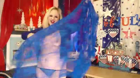 MaddisonRae online show from 06.11.26
