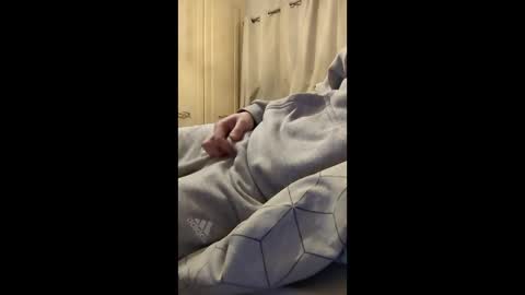 Snapshot of maddogg17 chatting on 12.18.25 maddogg17 online show from 12.18.25