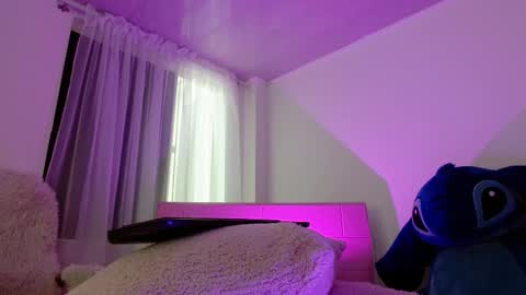 Snapshot of maddy_14 chatting on 02.13.25 Maddy UwU online show from 02.13.25