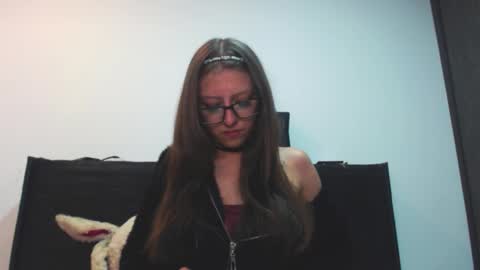 Maddy UwU online show from 11.06.25