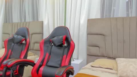 Maddy Moon  online show from 03.14.26