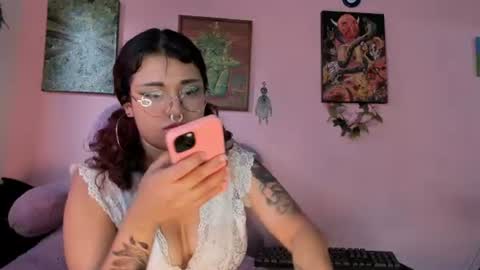 Maddy  online show from 06.25.26