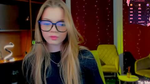 maddy moah online show from 04.25.26