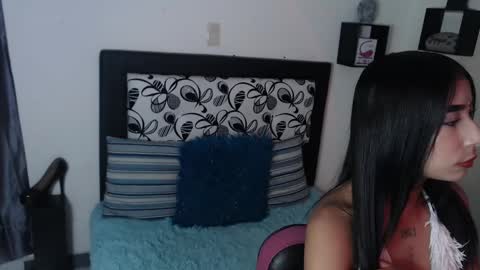 Maddy Parker  online show from 01.01.25