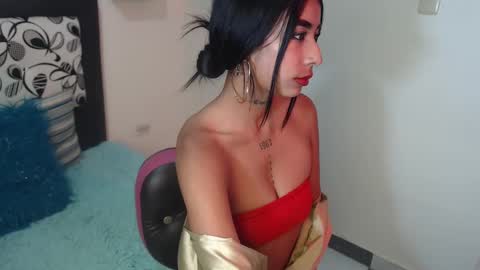 Maddy Parker  online show from 01.09.25