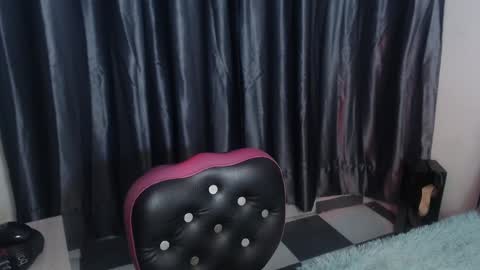 Maddy Parker  online show from 01.21.25