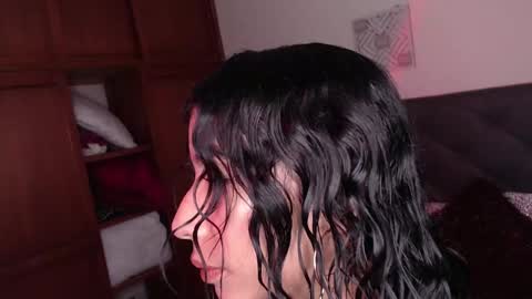 Maddy Parker  online show from 03.07.25