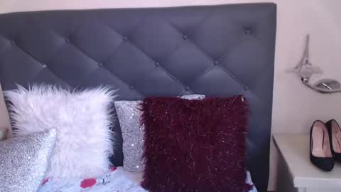 Maddy Parker  online show from 03.11.25