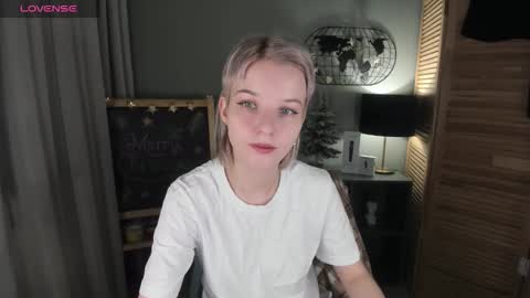 Snapshot of madelaines chatting on 01.07.26 madelaines online show from 01.07.26