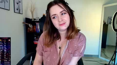 madelamee online show from 02.04.26