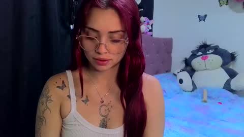 Snapshot of madeleine_2018 chatting on 05.09.26 sofia online show from 05.09.26