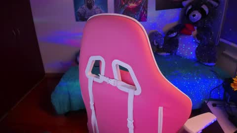 Snapshot of madeleine_shinobi chatting on 02.28.25 Emily Only Fans online show from 02.28.25