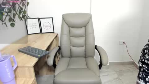 Madeleine  online show from 11.27.25