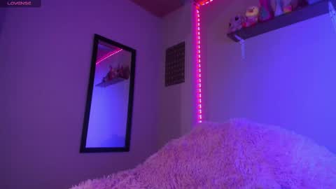 Snapshot of madelinebenet chatting on 12.28.24 Madeline online show from 12.28.24