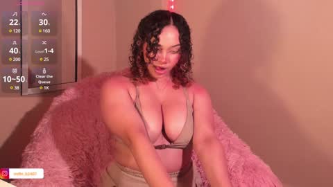 Snapshot of madelinebenet chatting on 01.17.25 Madeline online show from 01.17.25