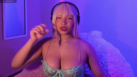 Snapshot of madelinebenet chatting on 01.21.25 Madeline online show from 01.21.25