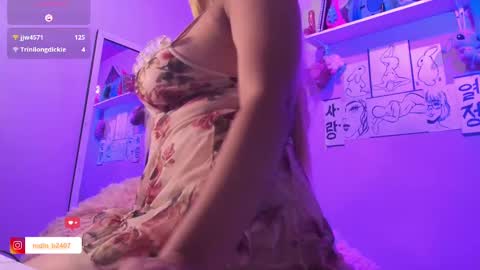 Snapshot of madelinebenet chatting on 02.24.25 Madeline online show from 02.24.25