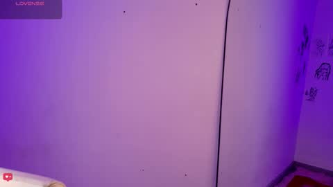 Snapshot of madelinebenet chatting on 11.26.25 Madeline online show from 11.26.25