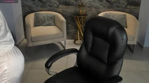 Snapshot of madelinefox_ chatting on 01.06.26 Madeline online show from 01.06.26