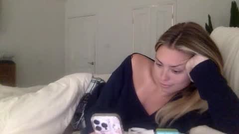 mari rose online show from 10.10.25