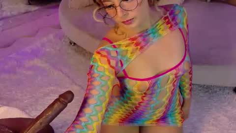    online show from 08.01.26