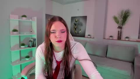 Snapshot of madison_mongomeri chatting on 11.08.25 Medison online show from 11.08.25