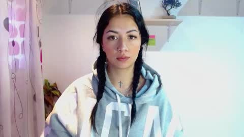 Snapshot of madisoncambel chatting on 12.10.24 Madison Cambel online show from 12.10.24