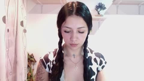 Snapshot of madisoncambel chatting on 12.11.24 Madison Cambel online show from 12.11.24