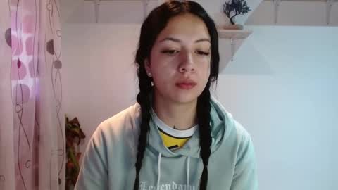 Snapshot of madisoncambel chatting on 12.12.24 Madison Cambel online show from 12.12.24